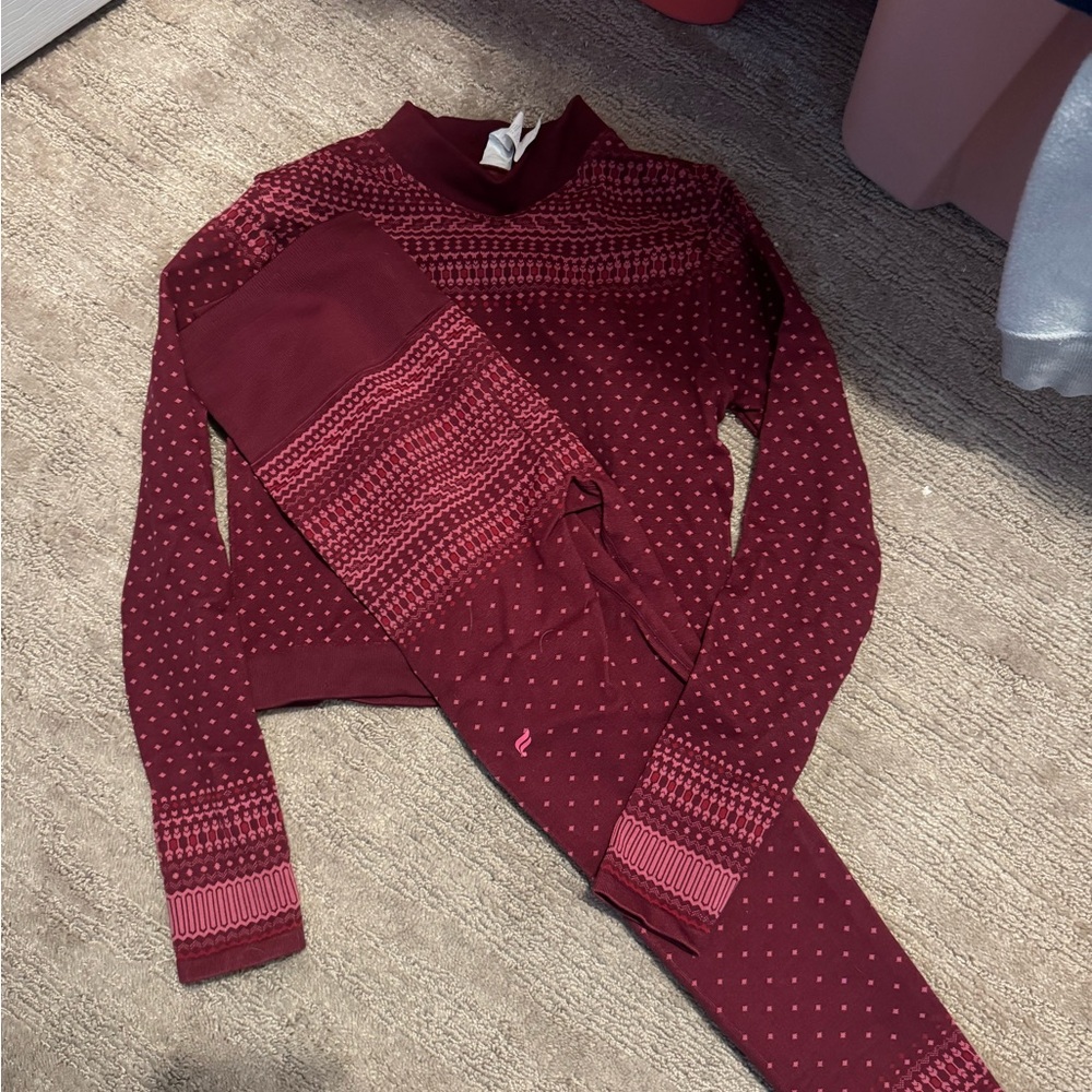 Fabletics Women's Burgundy Cowl Neck Sweater Set